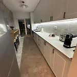 Luxury , Private Parking, Self Check-in64
