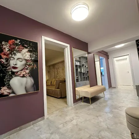 Luxury , Private Parking, Self Check-in64 Apartment Craiova